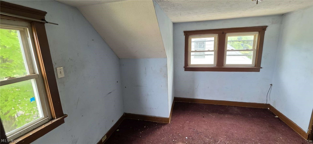 16516 Lipton Avenue Cleveland OH 44128