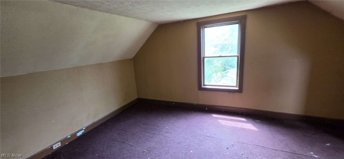 16516 Lipton Avenue Cleveland OH 44128