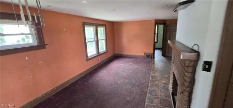 16516 Lipton Avenue Cleveland OH 44128