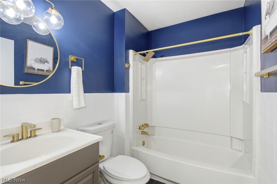 5284 E 102nd Street Garfield Heights OH 44125