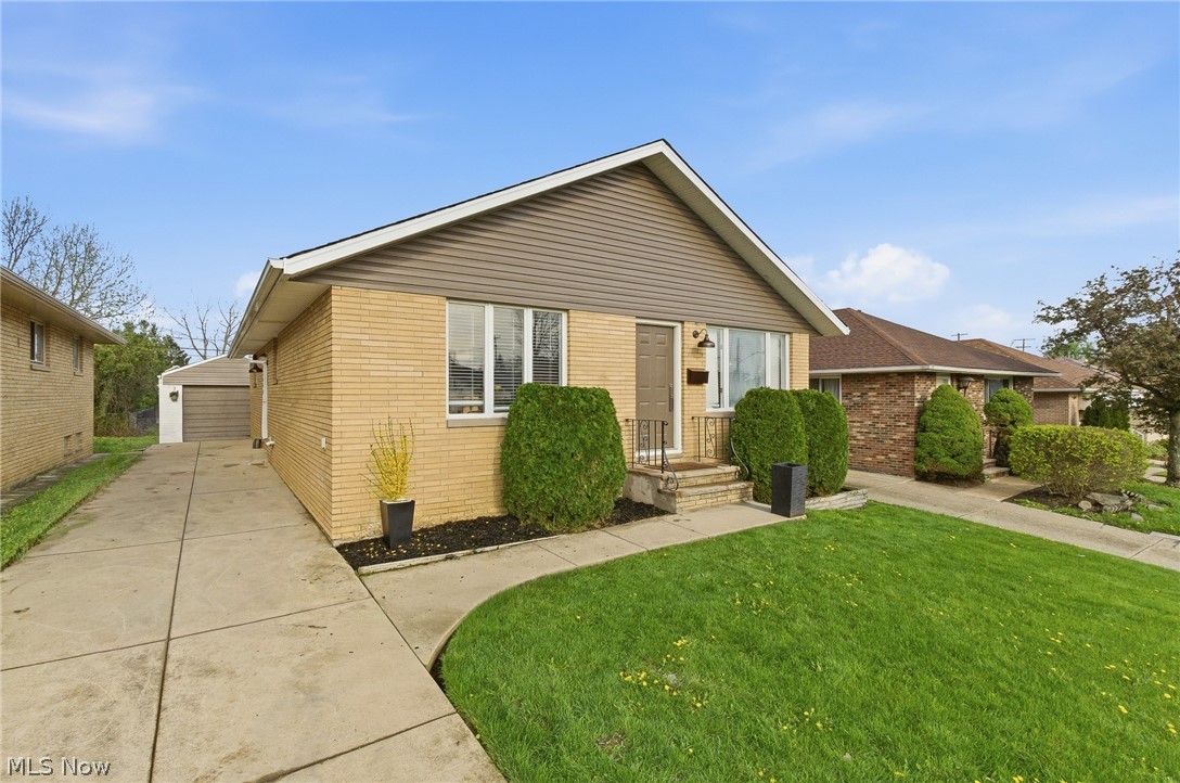 5284 E 102nd Street Garfield Heights OH 44125