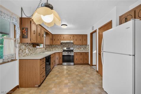 16245 Bennett Road North Royalton OH 44133