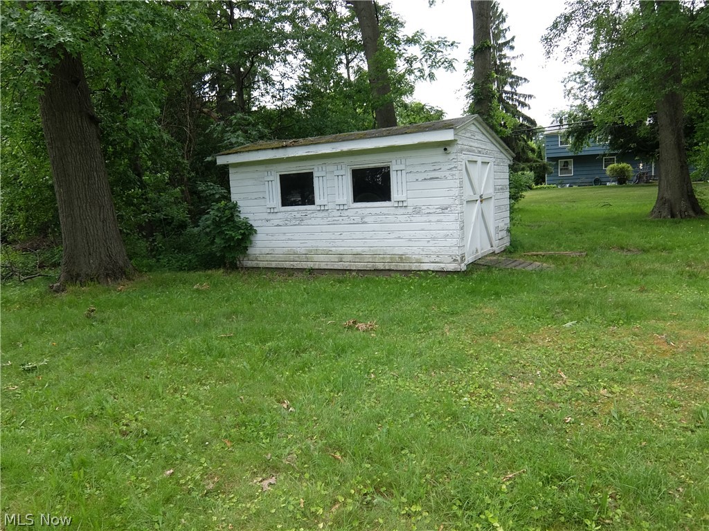 4022 Devon Drive SE Warren OH 44484