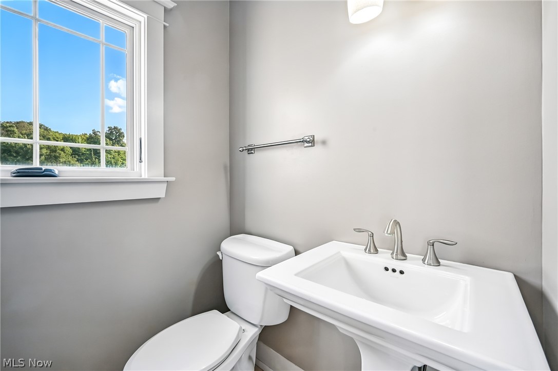 29 Shores Drive Poland OH 44514