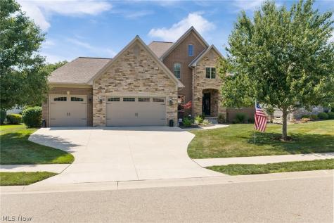 1136 Laurel Green Drive NE North Canton OH 44720