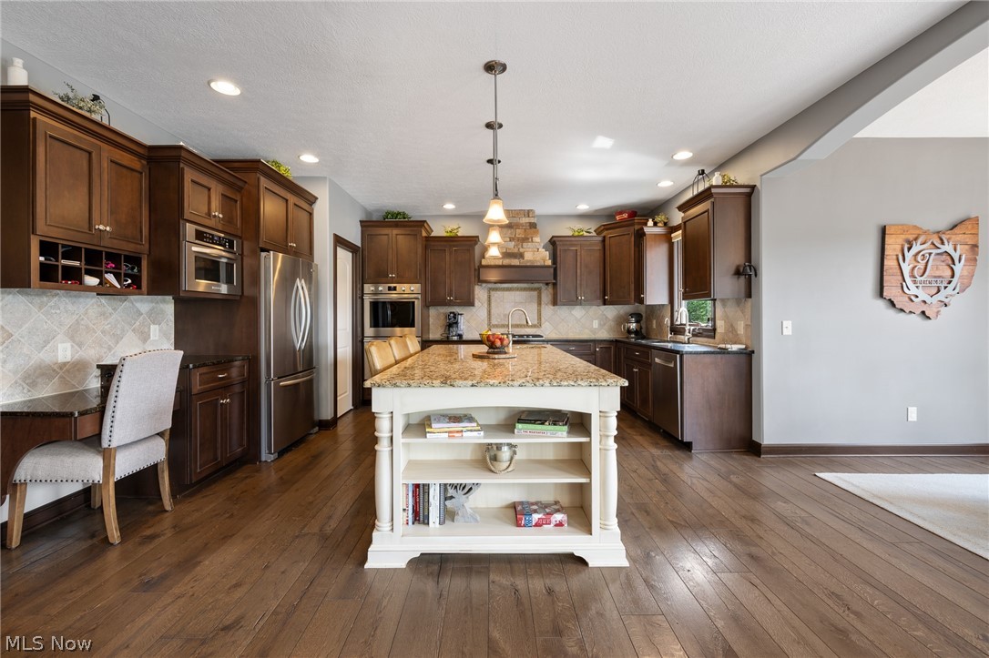 1136 Laurel Green Drive NE North Canton OH 44720
