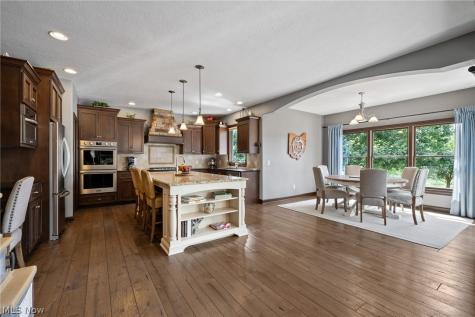 1136 Laurel Green Drive NE North Canton OH 44720