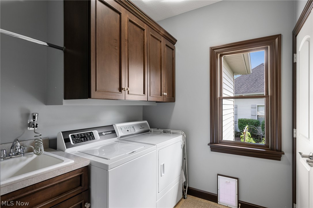 1136 Laurel Green Drive NE North Canton OH 44720