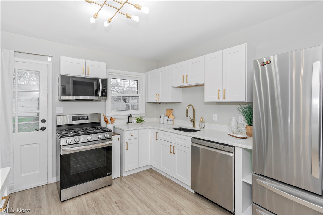 754 Hemlock Drive Euclid OH 44132