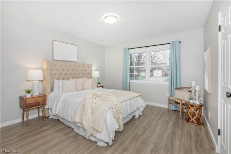 754 Hemlock Drive Euclid OH 44132