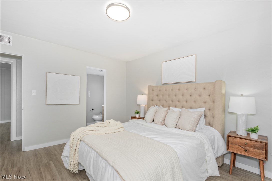 754 Hemlock Drive Euclid OH 44132