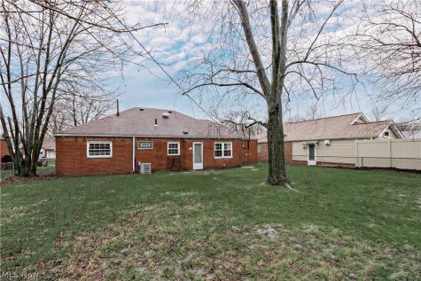 754 Hemlock Drive Euclid OH 44132