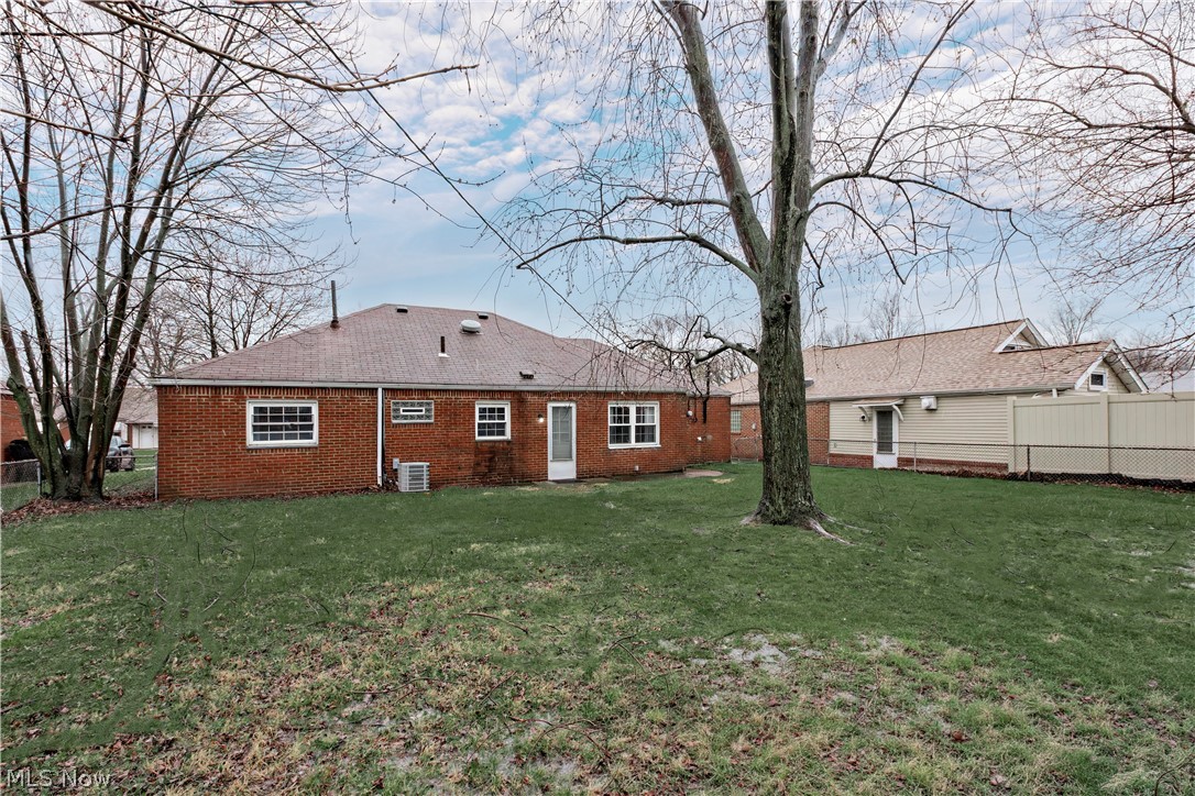 754 Hemlock Drive Euclid OH 44132
