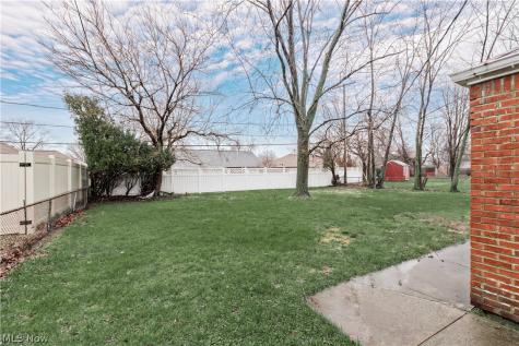 754 Hemlock Drive Euclid OH 44132