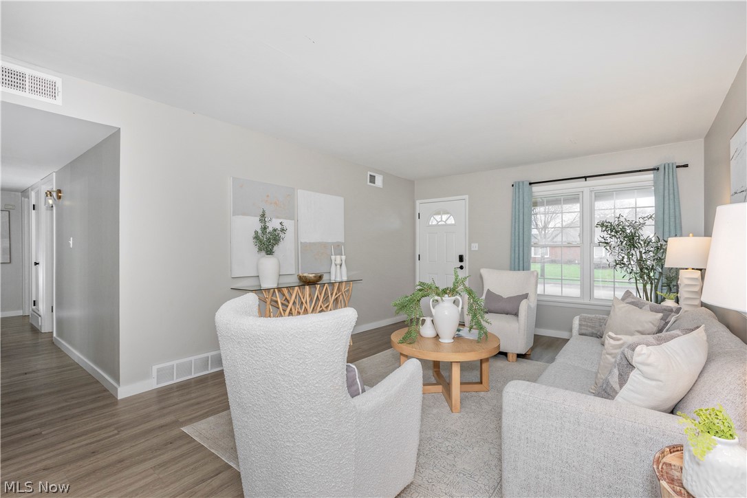 754 Hemlock Drive Euclid OH 44132