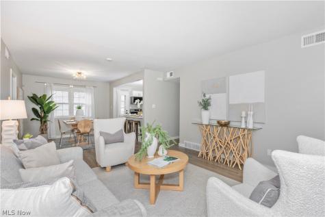 754 Hemlock Drive Euclid OH 44132
