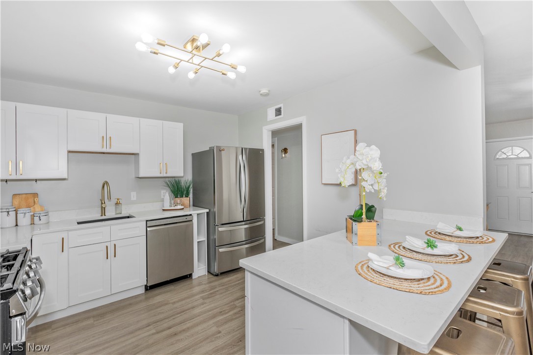 754 Hemlock Drive Euclid OH 44132