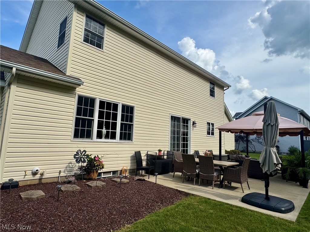 10520 Carrousel Woods Drive New Middletown OH 44442