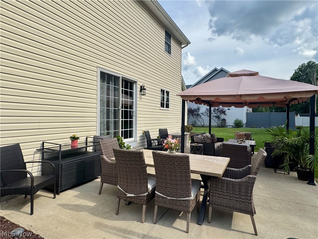 10520 Carrousel Woods Drive New Middletown OH 44442
