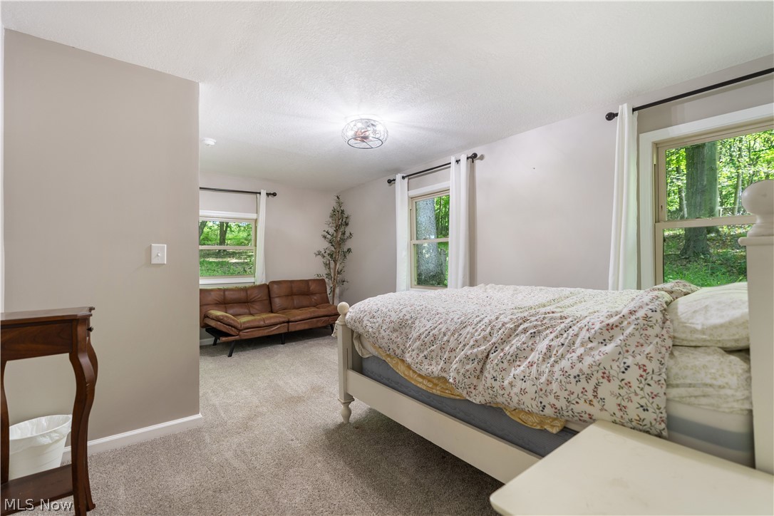 27708 Winona Road Salem OH 44460