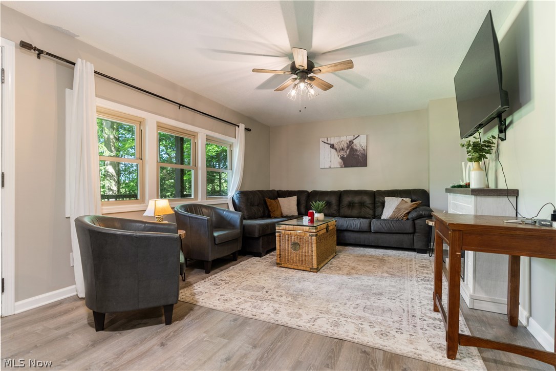 27708 Winona Road Salem OH 44460