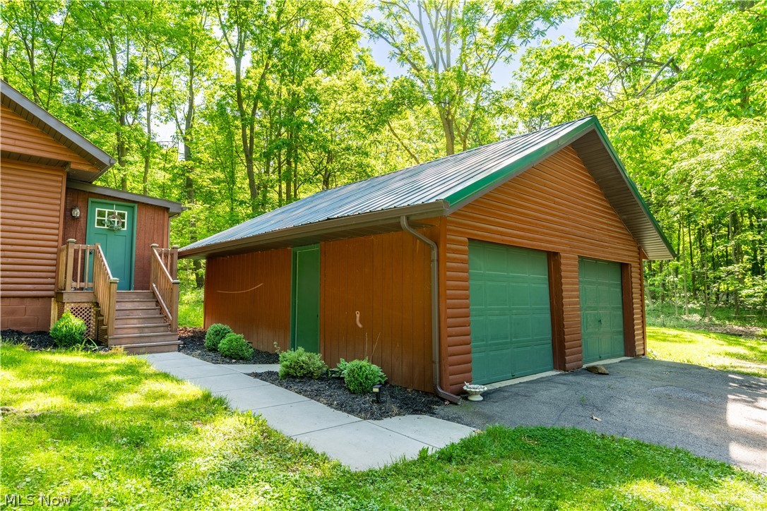 27708 Winona Road Salem OH 44460