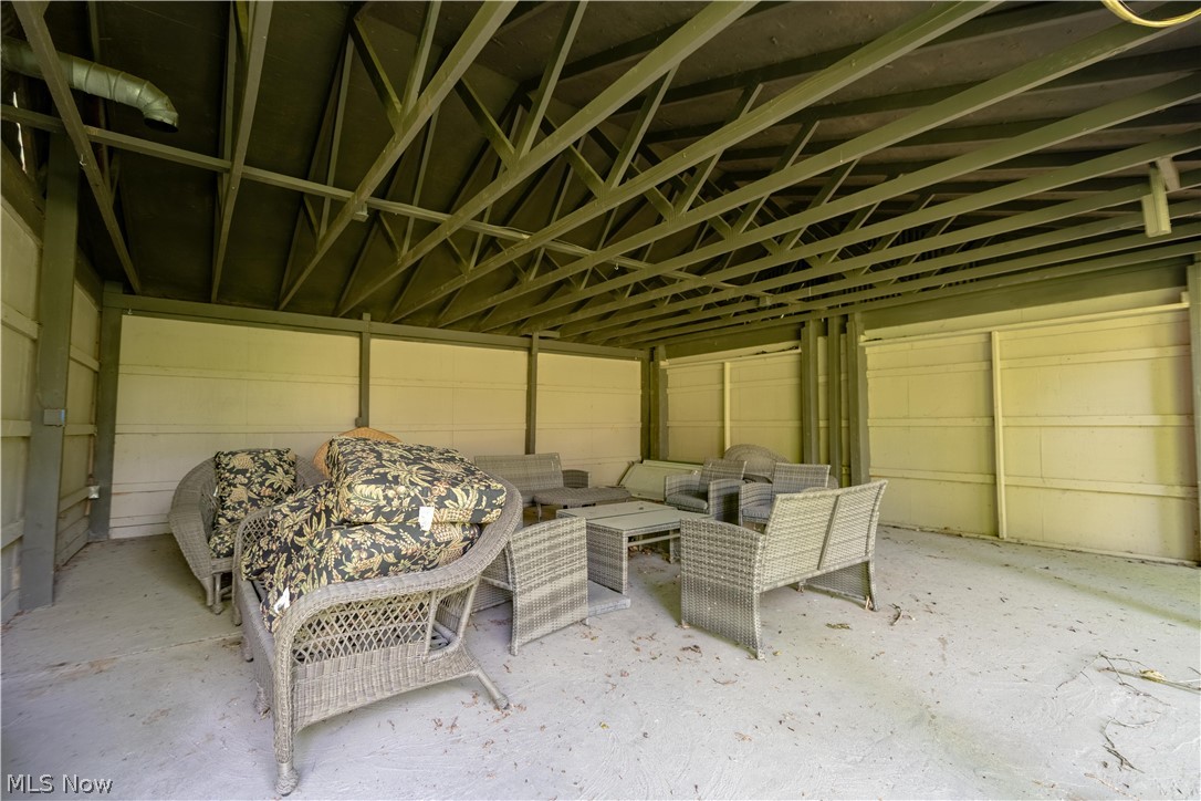 27708 Winona Road Salem OH 44460