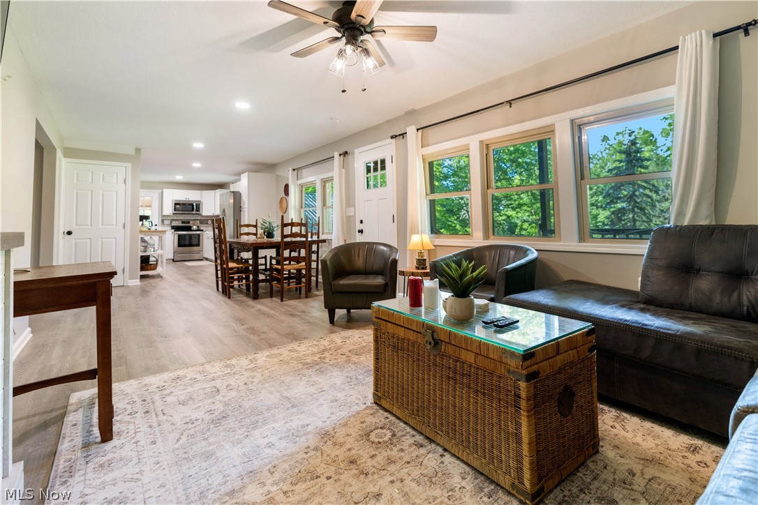 27708 Winona Road Salem OH 44460