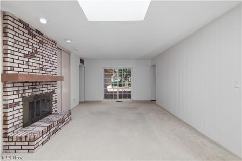6119 Oakwood Circle North Ridgeville OH 44039