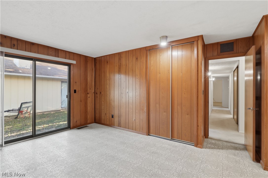 6119 Oakwood Circle North Ridgeville OH 44039