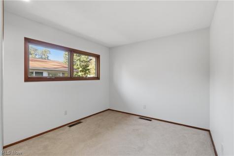 6119 Oakwood Circle North Ridgeville OH 44039