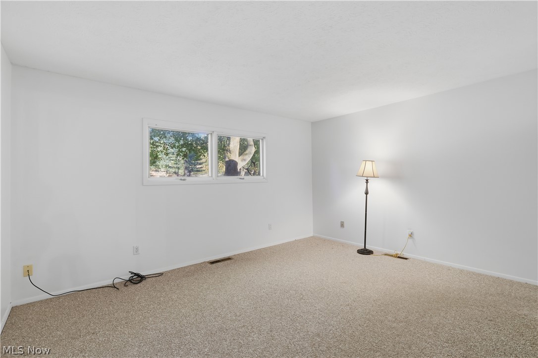 6119 Oakwood Circle North Ridgeville OH 44039
