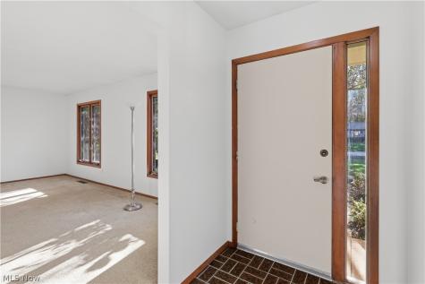 6119 Oakwood Circle North Ridgeville OH 44039