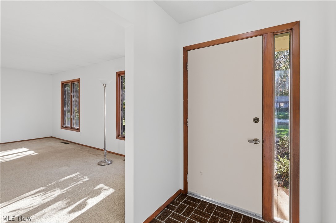 6119 Oakwood Circle North Ridgeville OH 44039