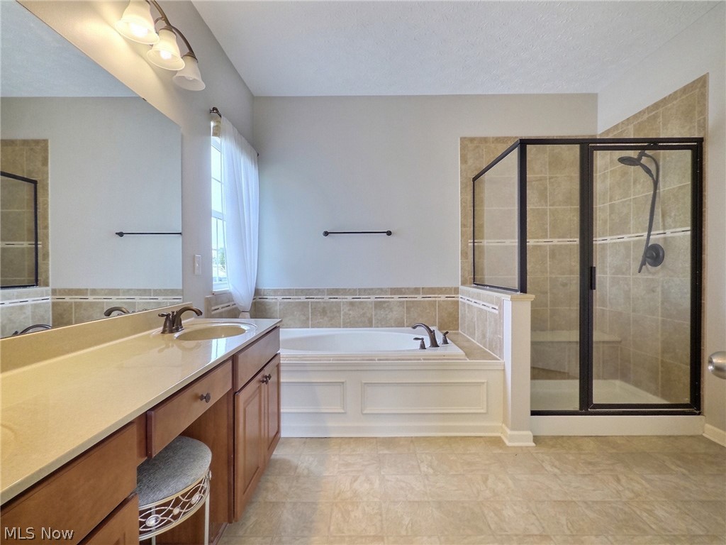 14 Yorkshire Drive Aurora OH 44202
