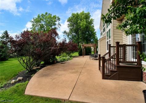 14 Yorkshire Drive Aurora OH 44202