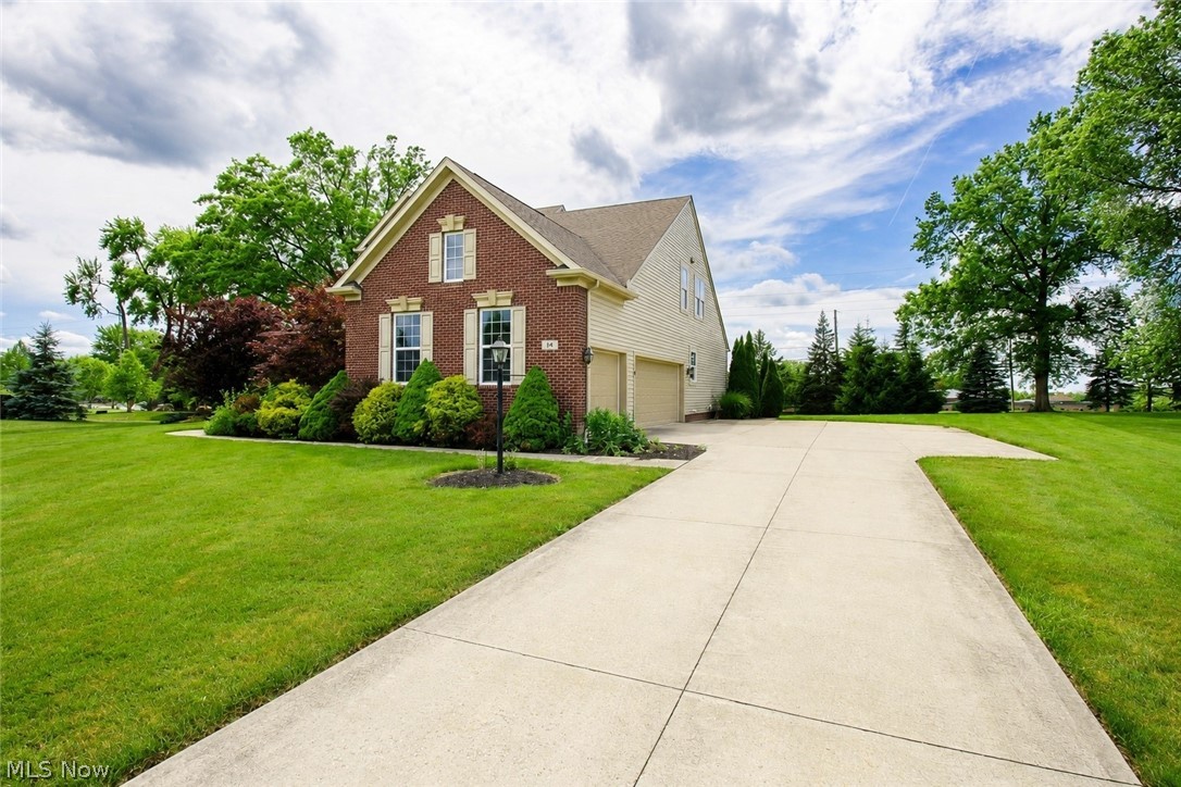 14 Yorkshire Drive Aurora OH 44202
