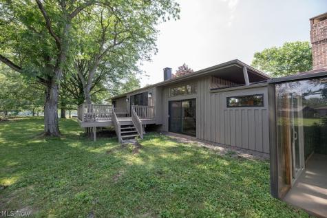 831 Brandon Circle Aurora OH 44202