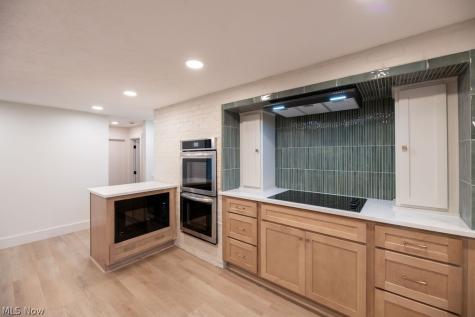831 Brandon Circle Aurora OH 44202