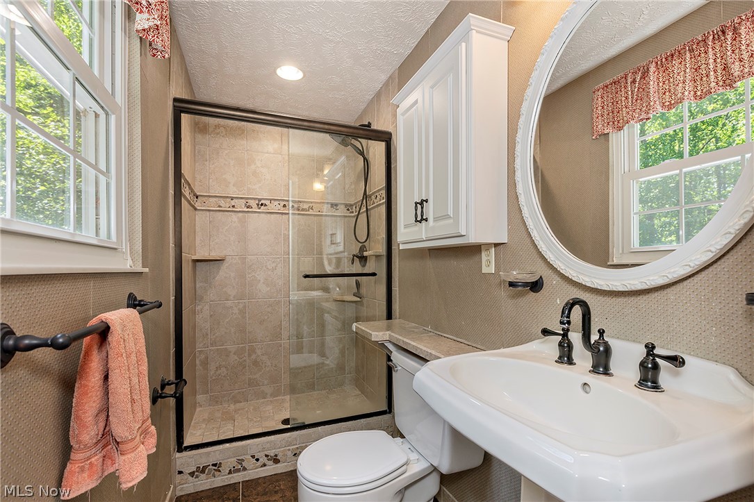 9090 Aileen Drive Mentor OH 44060