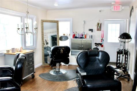 565 S Meridian Road Youngstown OH 44509
