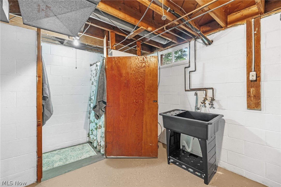 249 Liberty Street E East Canton OH 44730