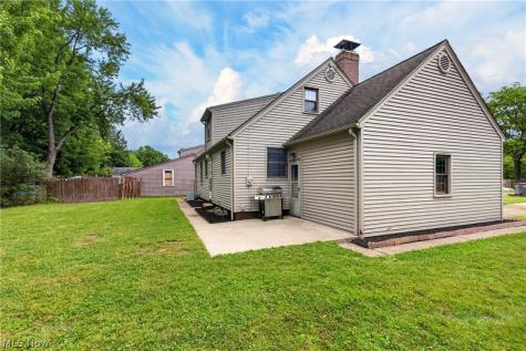 3209 Hermosa Drive Youngstown OH 44511