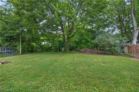 3209 Hermosa Drive Youngstown OH 44511
