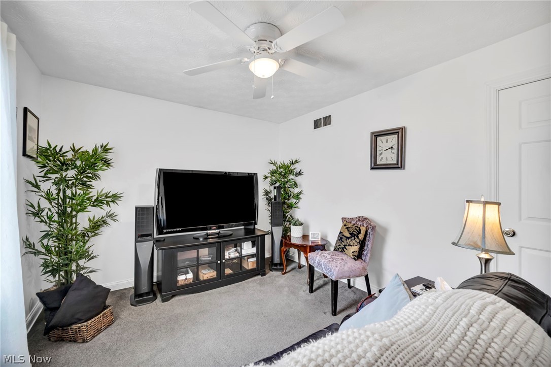11211 Cinnamon Boulevard North Royalton OH 44133