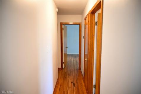 1313 Richmond Road Lyndhurst OH 44124