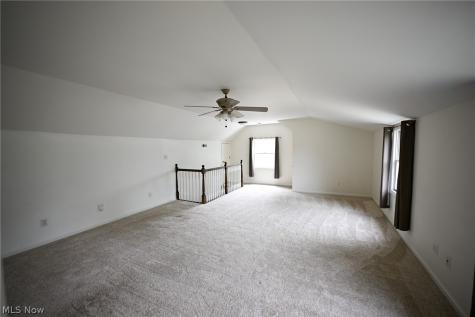 1313 Richmond Road Lyndhurst OH 44124