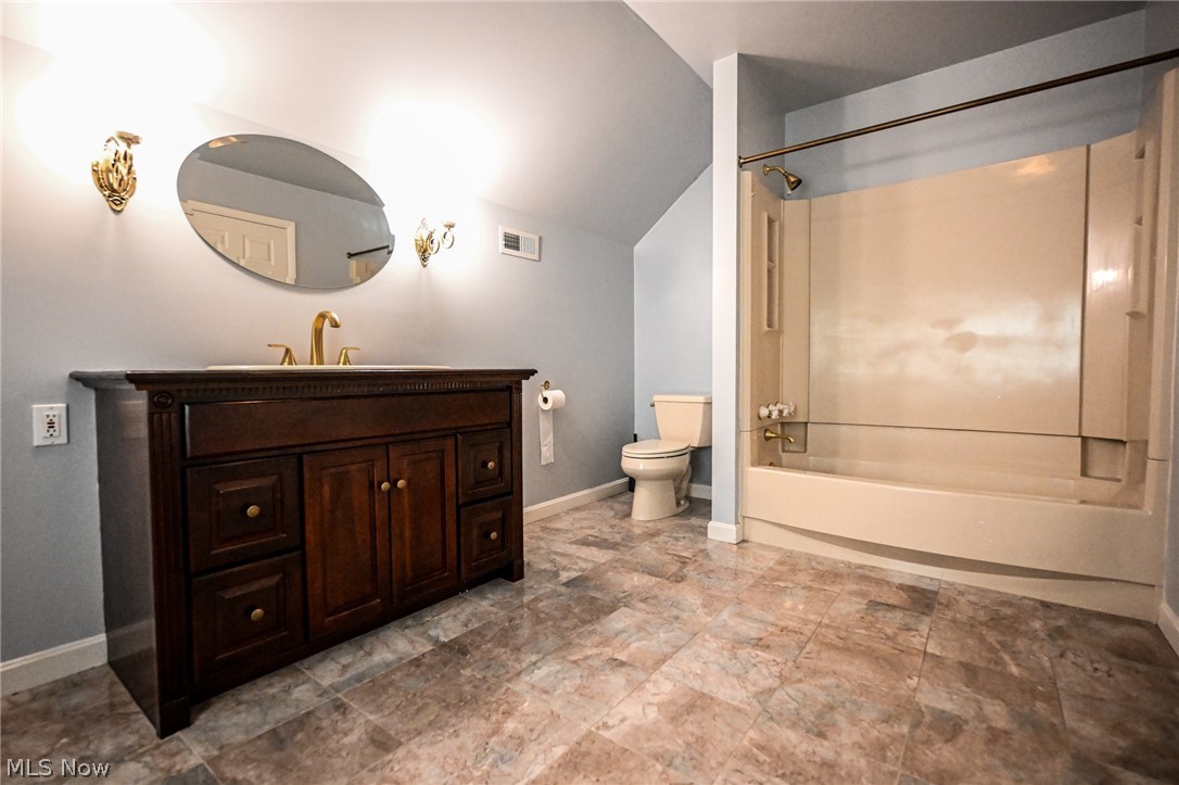 1313 Richmond Road Lyndhurst OH 44124