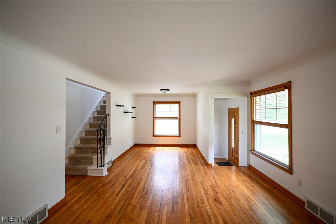 1313 Richmond Road Lyndhurst OH 44124