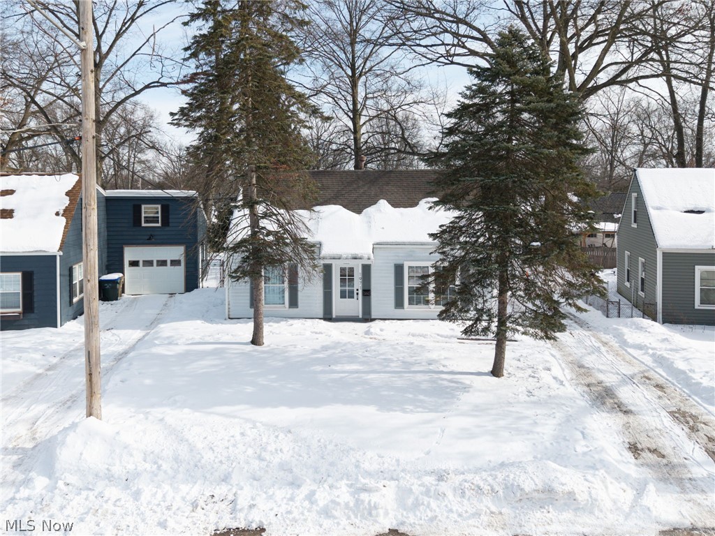 1971 Tudor Street Cuyahoga Falls OH 44221